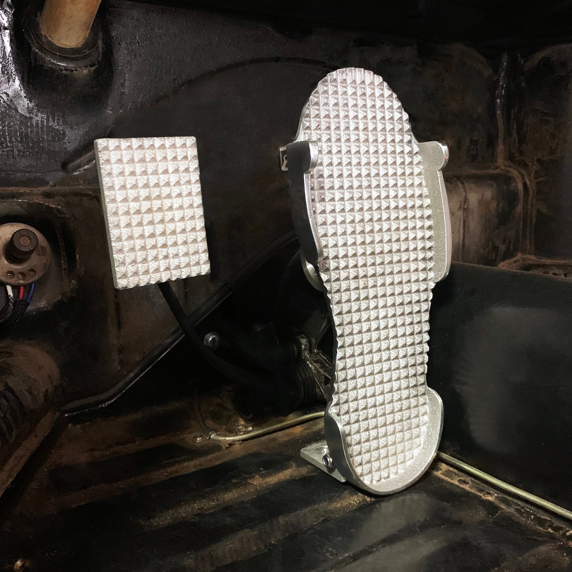 Pedals & Pads - Gas, Dimmer & Extenders