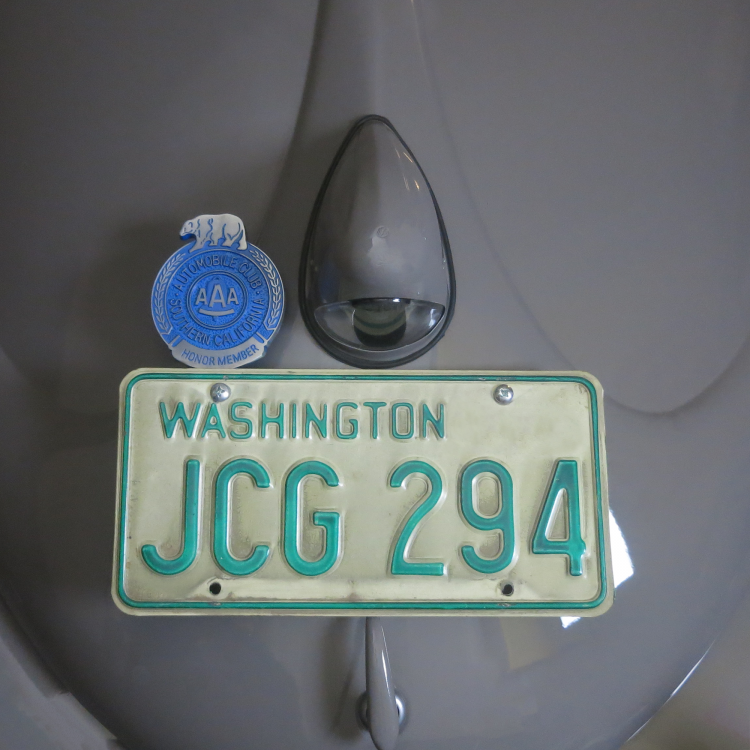 Vintage License Plate Toppper