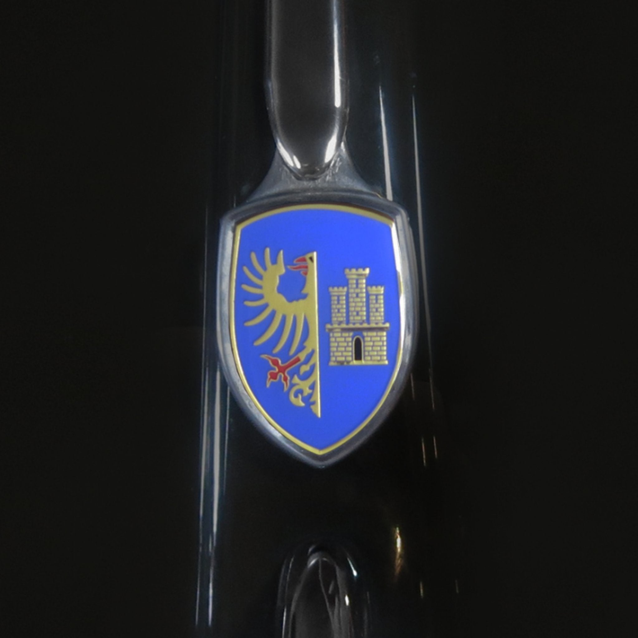 VW Eagle Crest Wolfsburg Hood Badge Crest