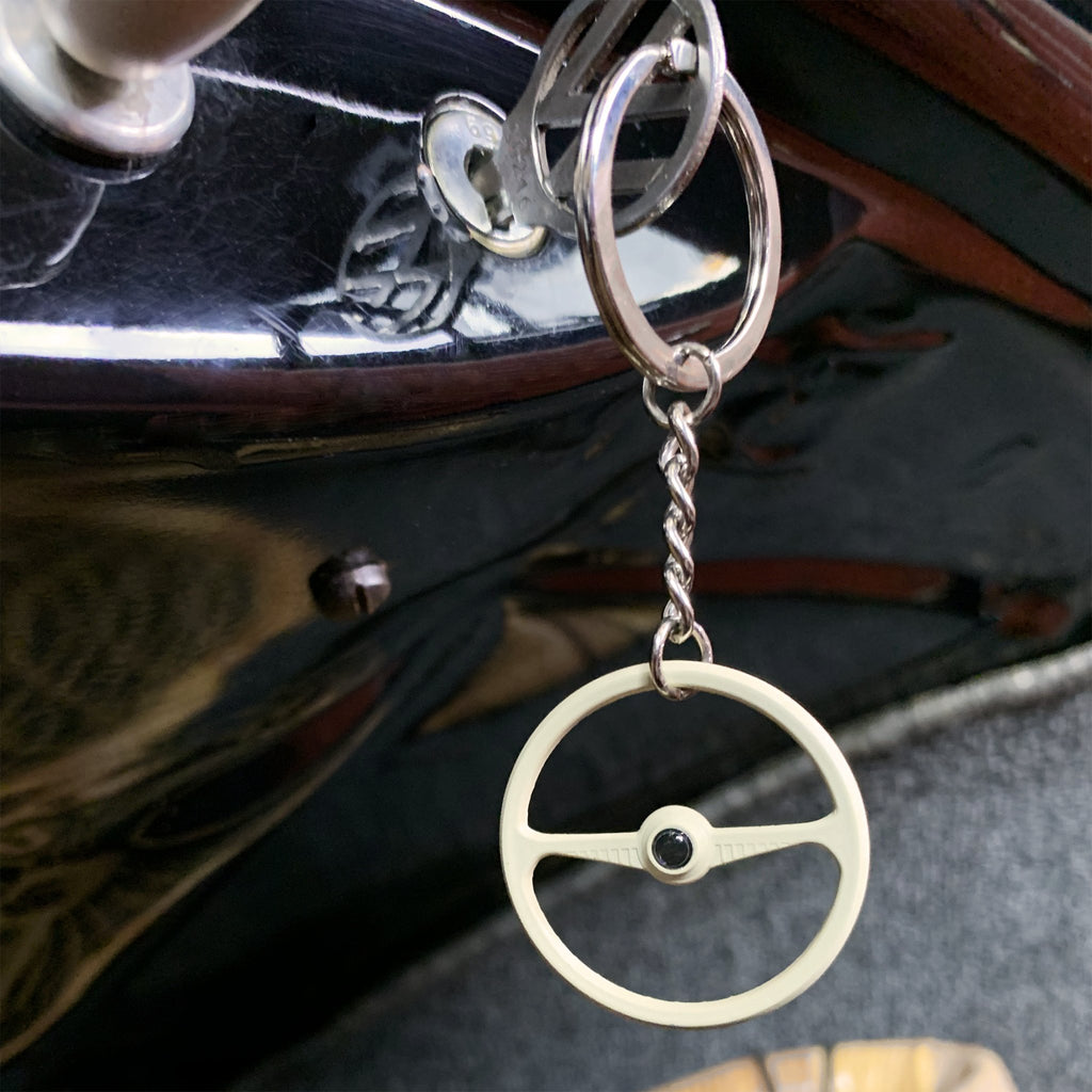 1949-55 VW Beetle Beige Batwing Steering Wheel Keychain - Black Button